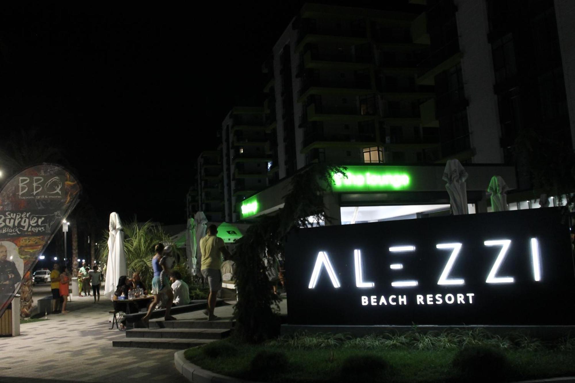 On Beach-Mamaia Residence Năvodari Buitenkant foto