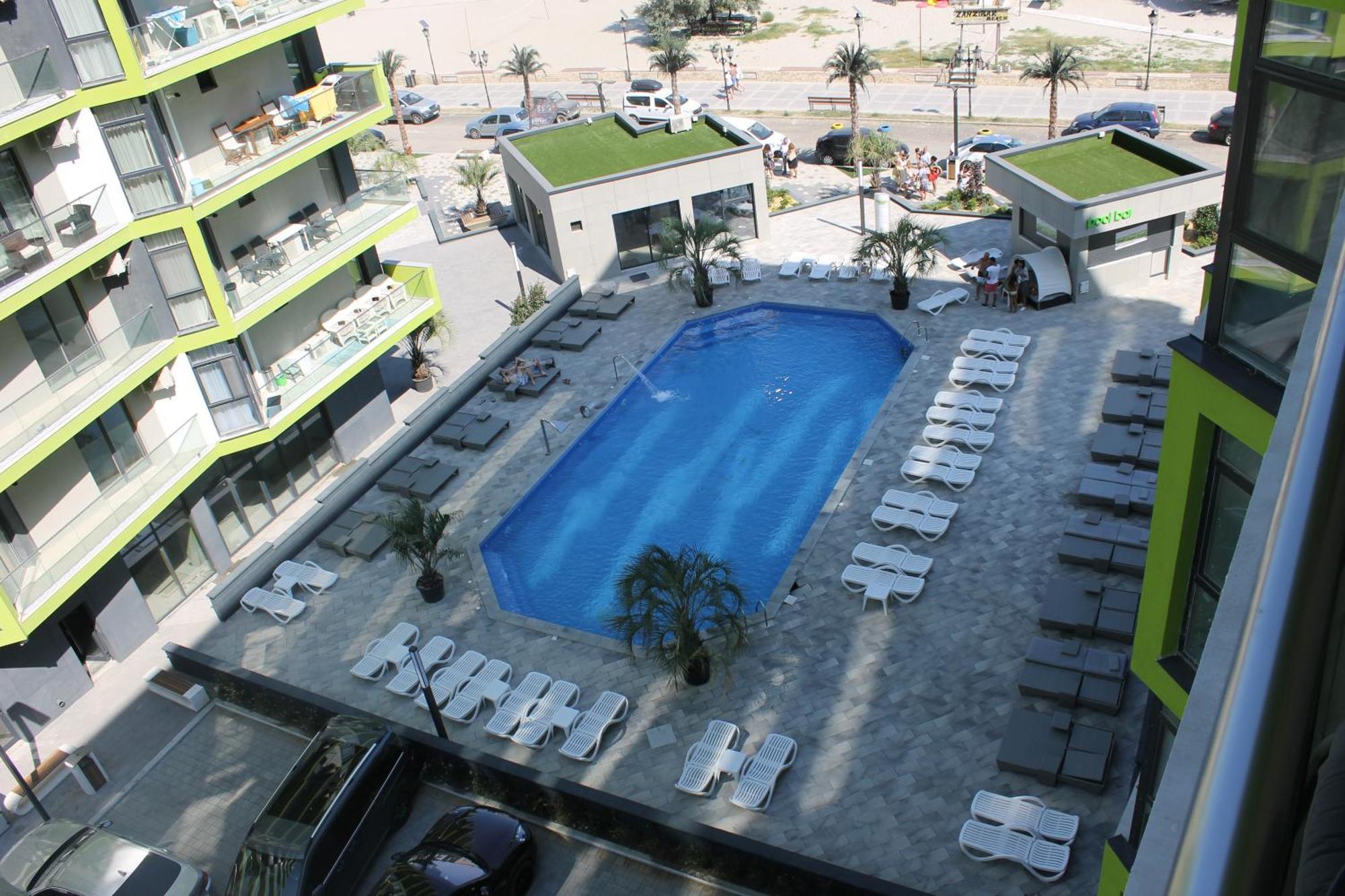 On Beach-Mamaia Residence Năvodari Buitenkant foto